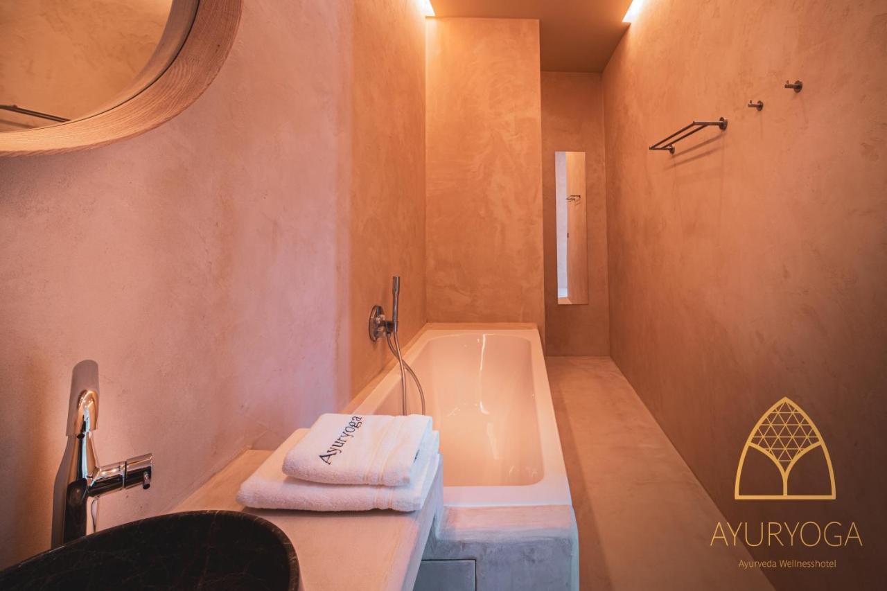 Ayuryoga Wellnesshotel Petegem Exterior photo