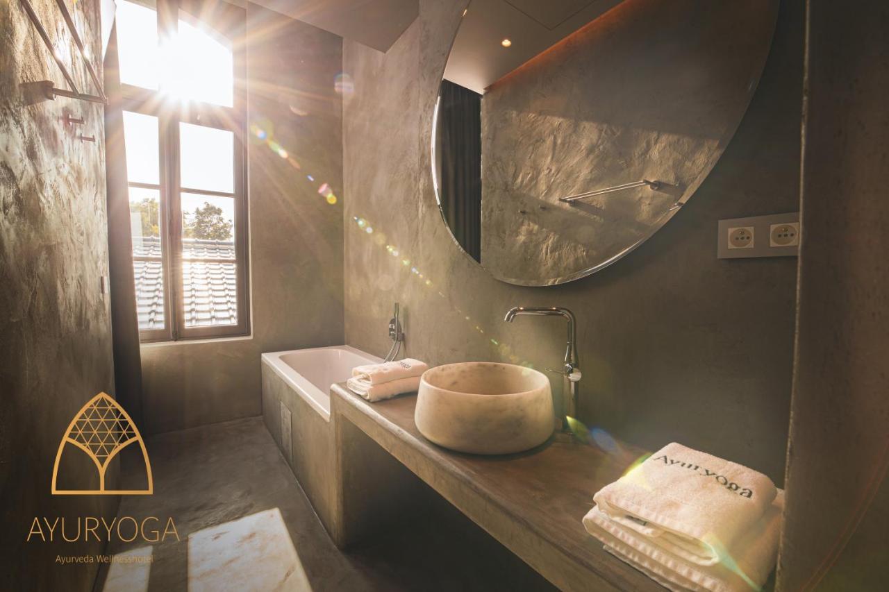 Ayuryoga Wellnesshotel Petegem Exterior photo