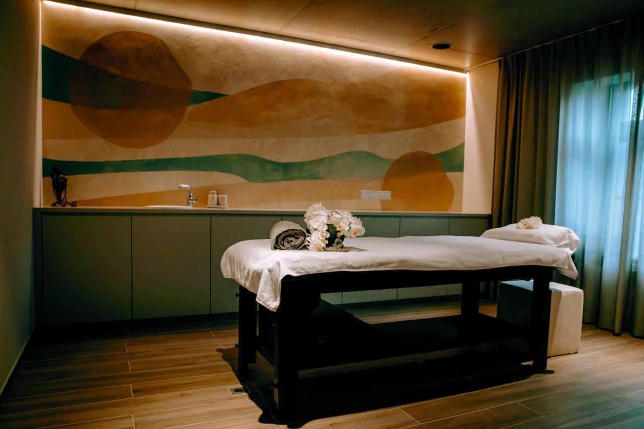 Ayuryoga Wellnesshotel Petegem Exterior photo